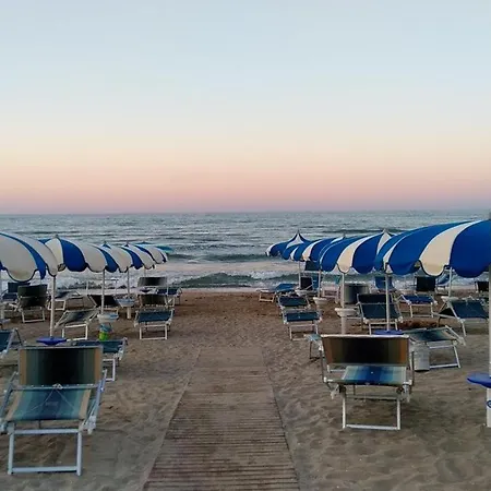 Se009 - Senigallia, Trilocale Sul Mare Con Inclusa דירה *